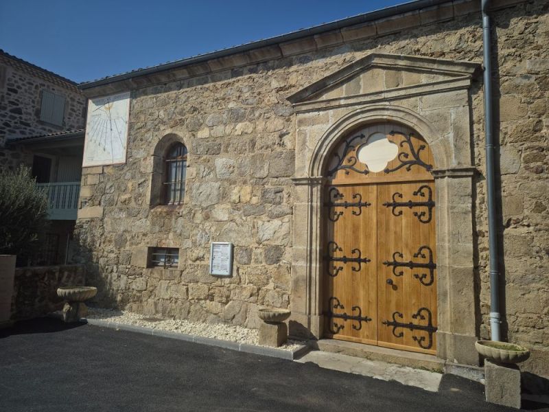 Rénovation de la porte de l'église